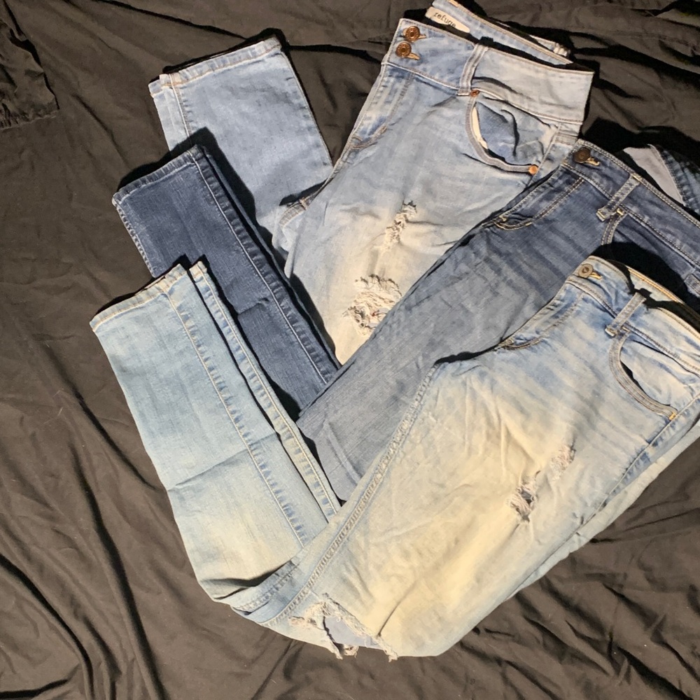 Lot of 3 Hollister/ refuge Skinny Jeans - Light and Medium Blue VERY DISTRESSED!
